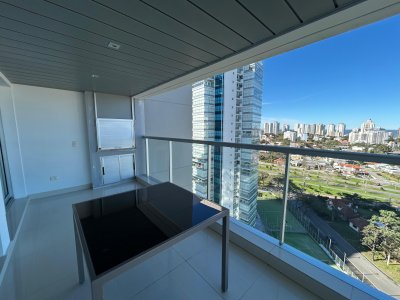 VENTA APARTAMENTO DOS DORMITORIOS PUNTA DEL ESTE EDIFICIO MIAMI BOULEVARD