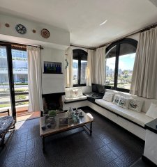 Increíble oportunidad de inversión a tan solo metros de Playa Mansa, Punta del Este de 3 dormitorios