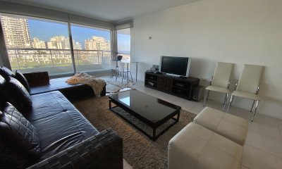 Apartamento en venta con 4 dormitorios en Punta del Este