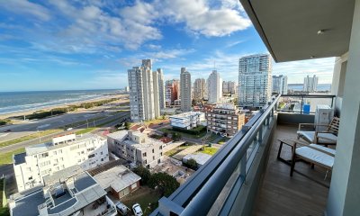 Venta apartamento dos dormitorios punta del este playa brava edificio siglo sol ii