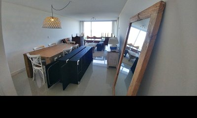 Apartamento en venta Playa Mansa 2 dormitorios
