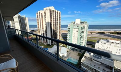 Venta apartamento dos dormitorios punta del este playa brava edificio siglo sol ii vista al mar