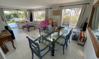 Apartamento de 2 dormitorios en Brava, Punta del Este.