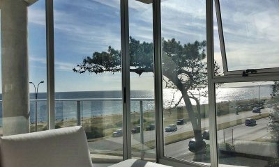 Apartamento en venta Playa Mansa 2 dormitorios