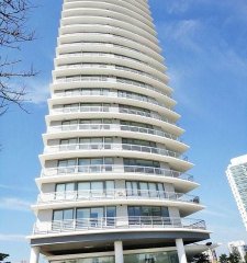 Apartamento en venta Playa Mansa 3 dormitorios