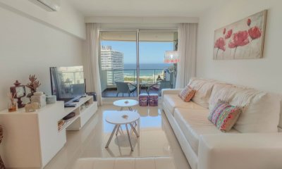 Apartamento en venta 3 dormitorios, en Punta del Este