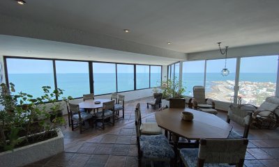 Venta apartamento 3 dormitorios Peninsula Punta del Este
