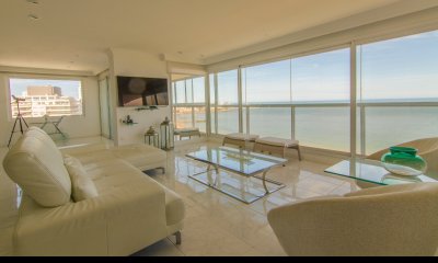 Apartamento en playa Mansa punta del este , 5 dormitorios