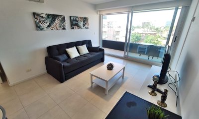 Venta apartamento tres dormitorios punta del este edificio Torre Del Mar
