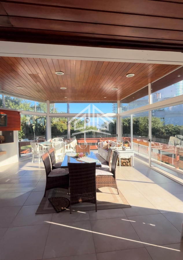 Casa ID.24091 - Hermosa casa en venta en Punta del Este, a 50mts del Mar, Mansa 