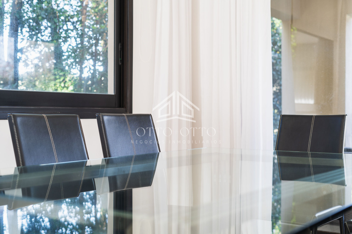 Casa ID.27923 - Casa en venta en Punta del Este, barrio Privado La Arbolada 