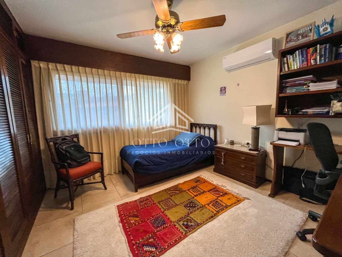 Casa ID.27009 - Casa en venta en Playa Mansa Punta del Este 
