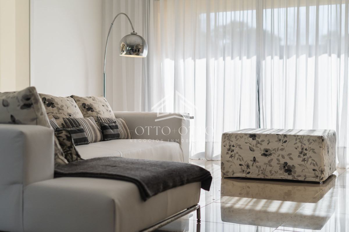 Casa ID.27923 - Casa en venta en Punta del Este, barrio Privado La Arbolada 