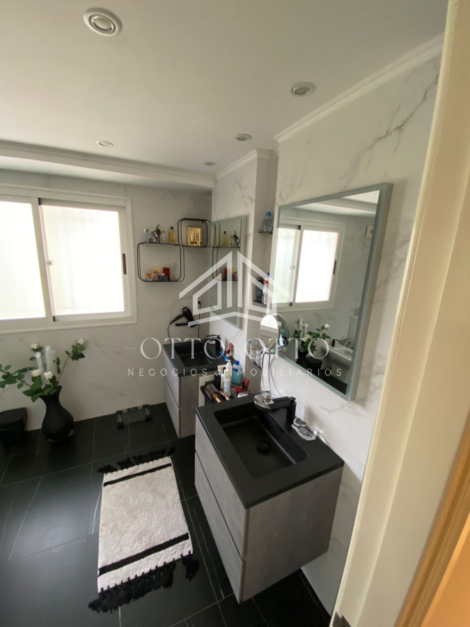 Casa ID.4392 - Casa en venta Lugano 5 dormitorios