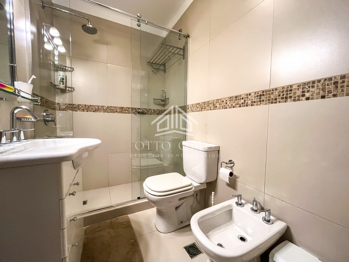 Casa ID.27009 - Casa en venta en Playa Mansa Punta del Este 