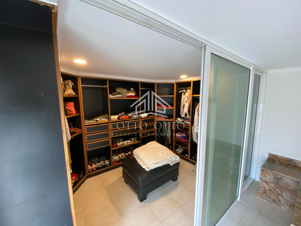 Casa ID.4392 - Casa en venta Lugano 5 dormitorios