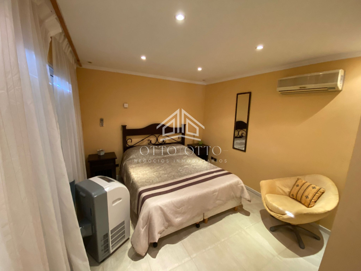 Casa ID.4392 - Casa en venta Lugano 5 dormitorios