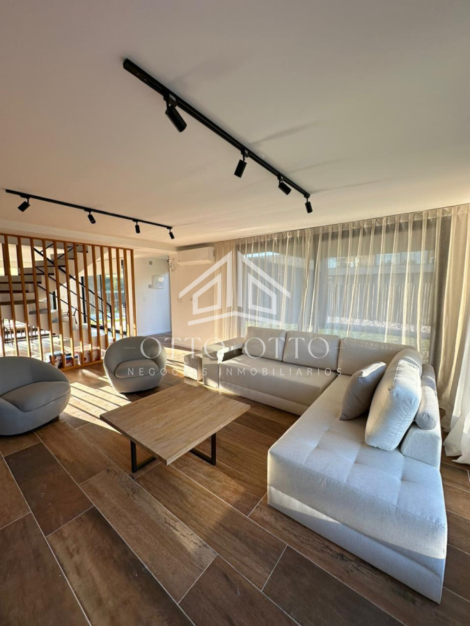 Casa ID.25135 - Venta casa tres dormitorios Punta ballena