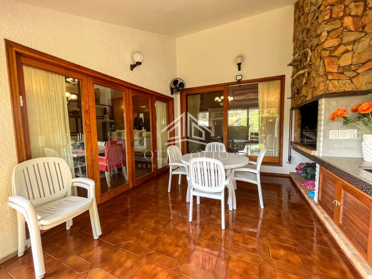 Casa ID.27009 - Casa en venta en Playa Mansa Punta del Este 
