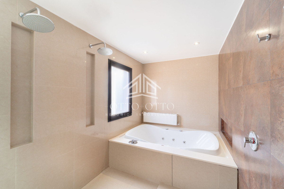 Casa ID.27923 - Casa en venta en Punta del Este, barrio Privado La Arbolada 