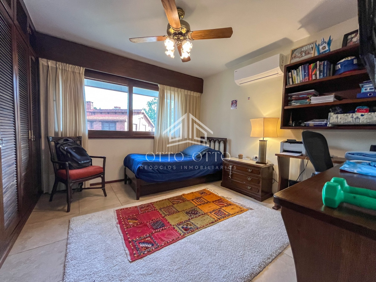 Casa ID.27009 - Casa en venta en Playa Mansa Punta del Este 