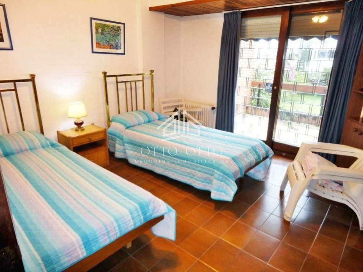 Casa ID.102 - Casa en venta Playa Mansa 3 dormitorios