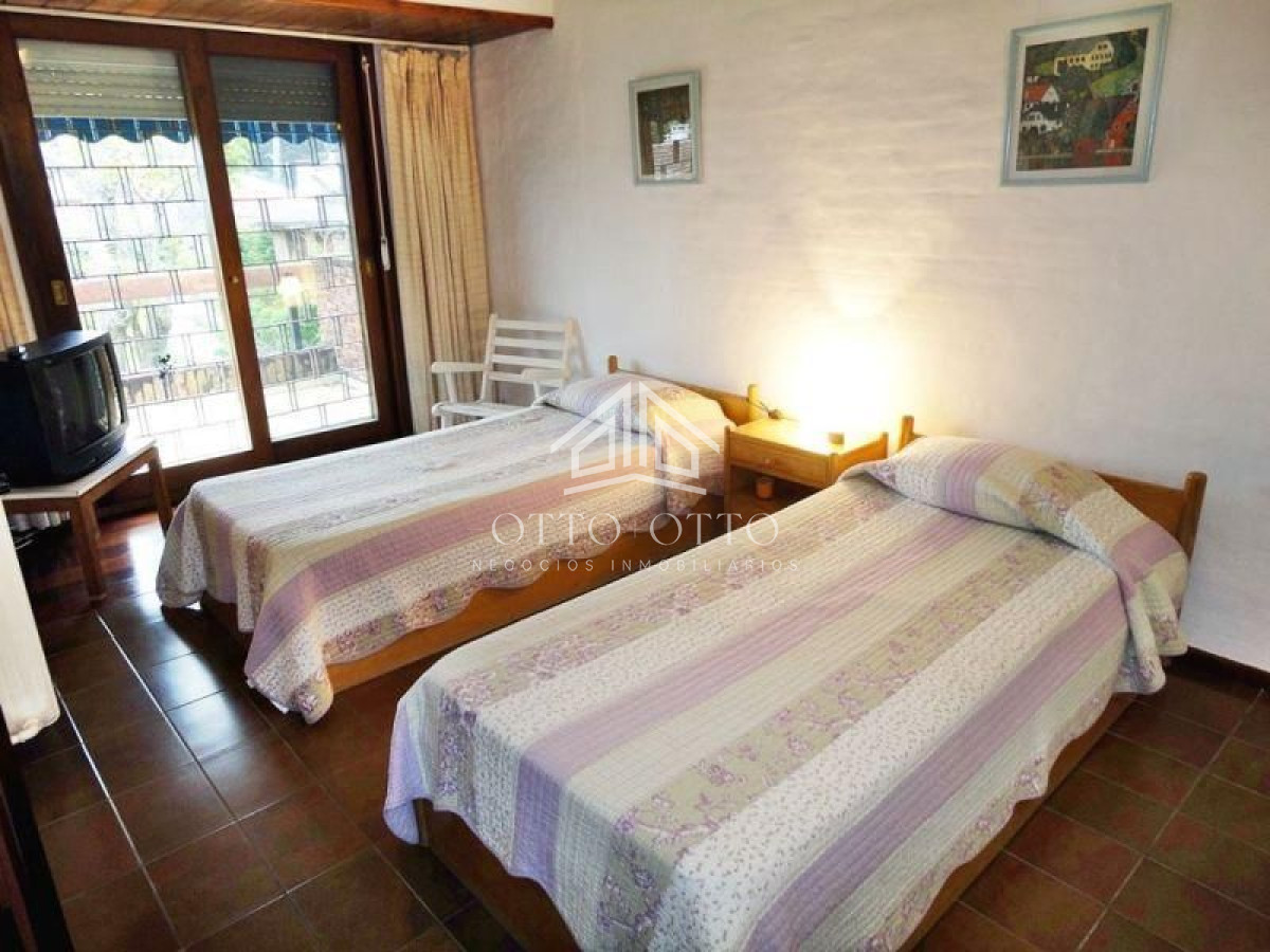 Casa ID.102 - Casa en venta Playa Mansa 3 dormitorios