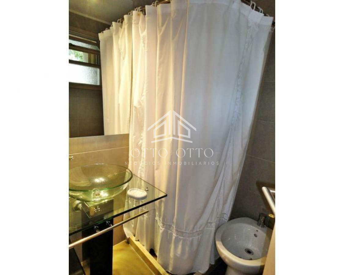 Casa ID.36 - Casa en venta y alquiler temporario Playa Mansa primera fila 4 dormitorios