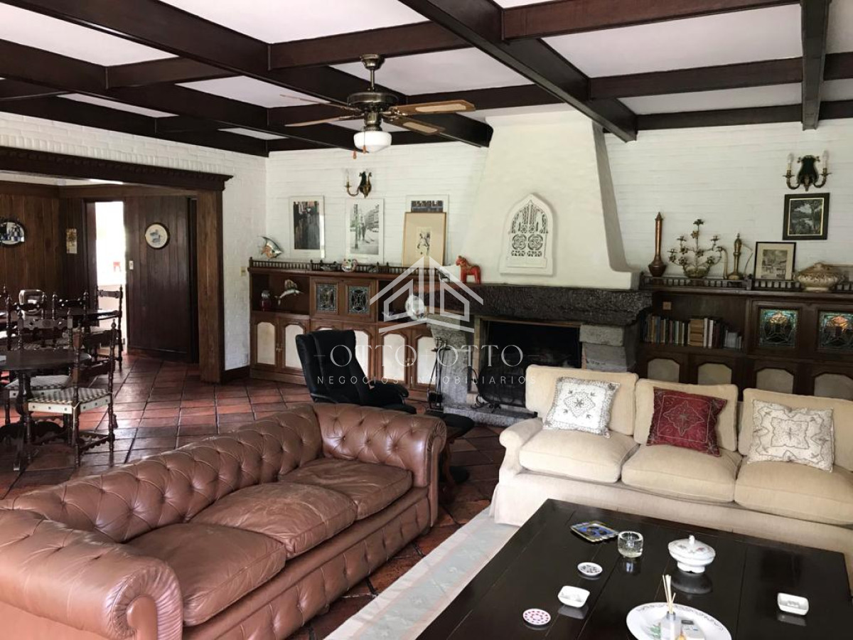Casa ID.24387 - Casa en venta 6 dorm playa Mansa
