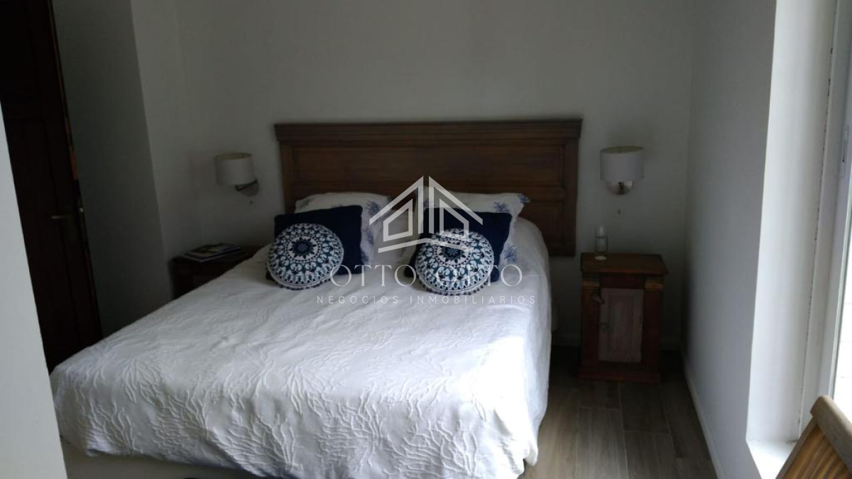 Casa ID.24387 - Casa en venta 6 dorm playa Mansa