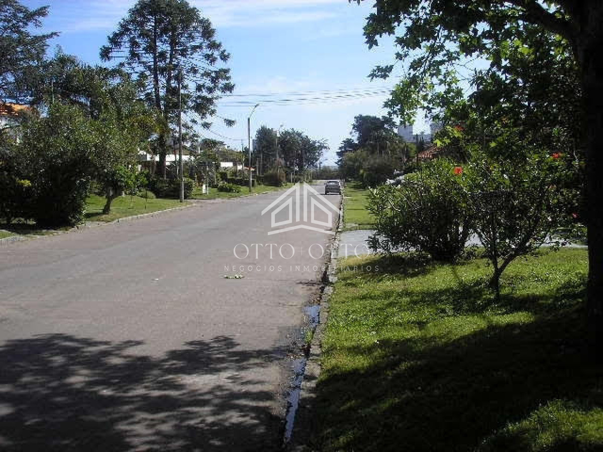 Casa ID.26956 - Alquiler de casa en la Mansa, Punta del Este. 4 dormitorios. 