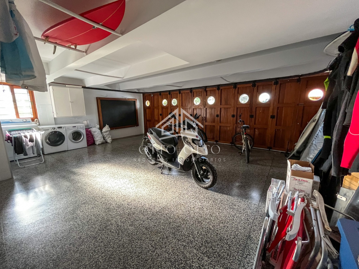 Casa ID.27009 - Casa en venta en Playa Mansa Punta del Este 