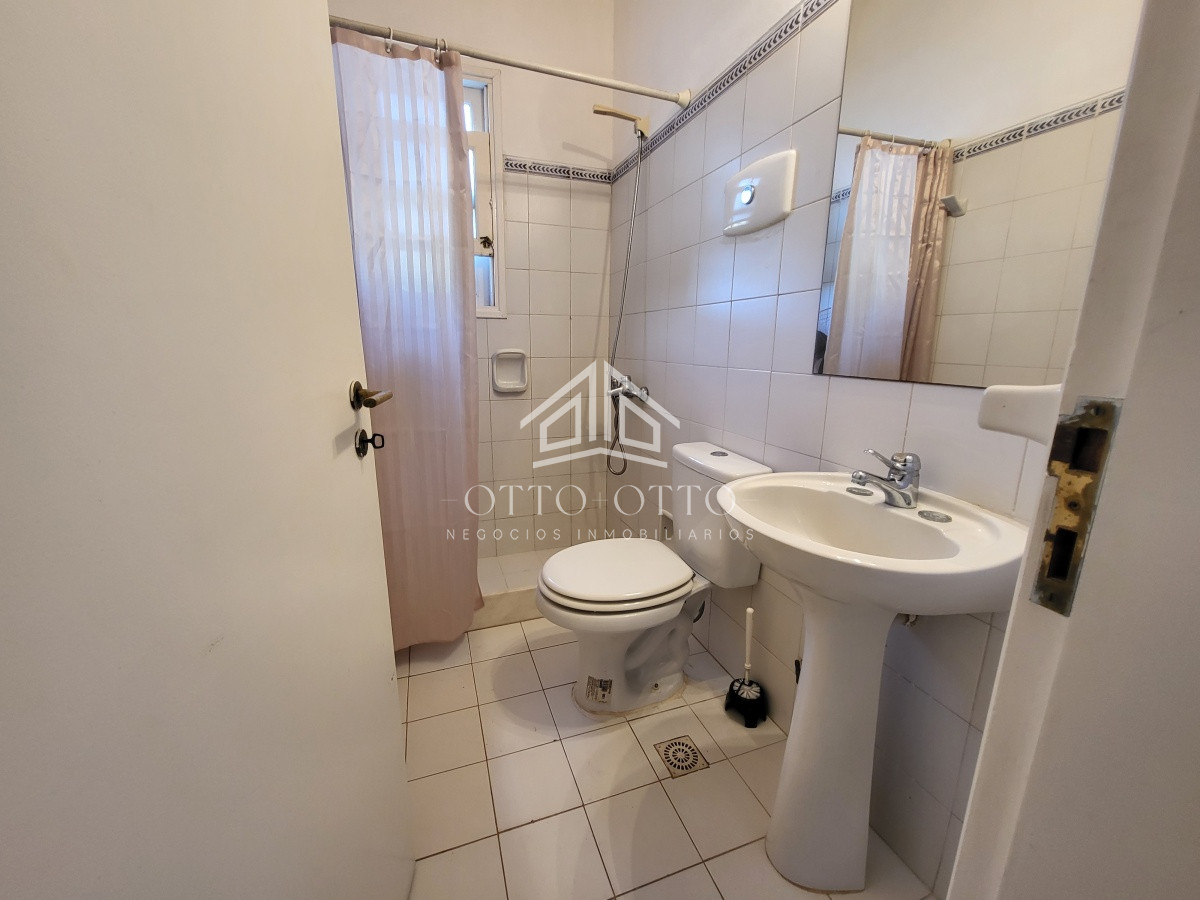 Casa ID.26776 - Venta casa cuatro dormitorios Punta del este barrio Arbolada parrillero y gran terreno