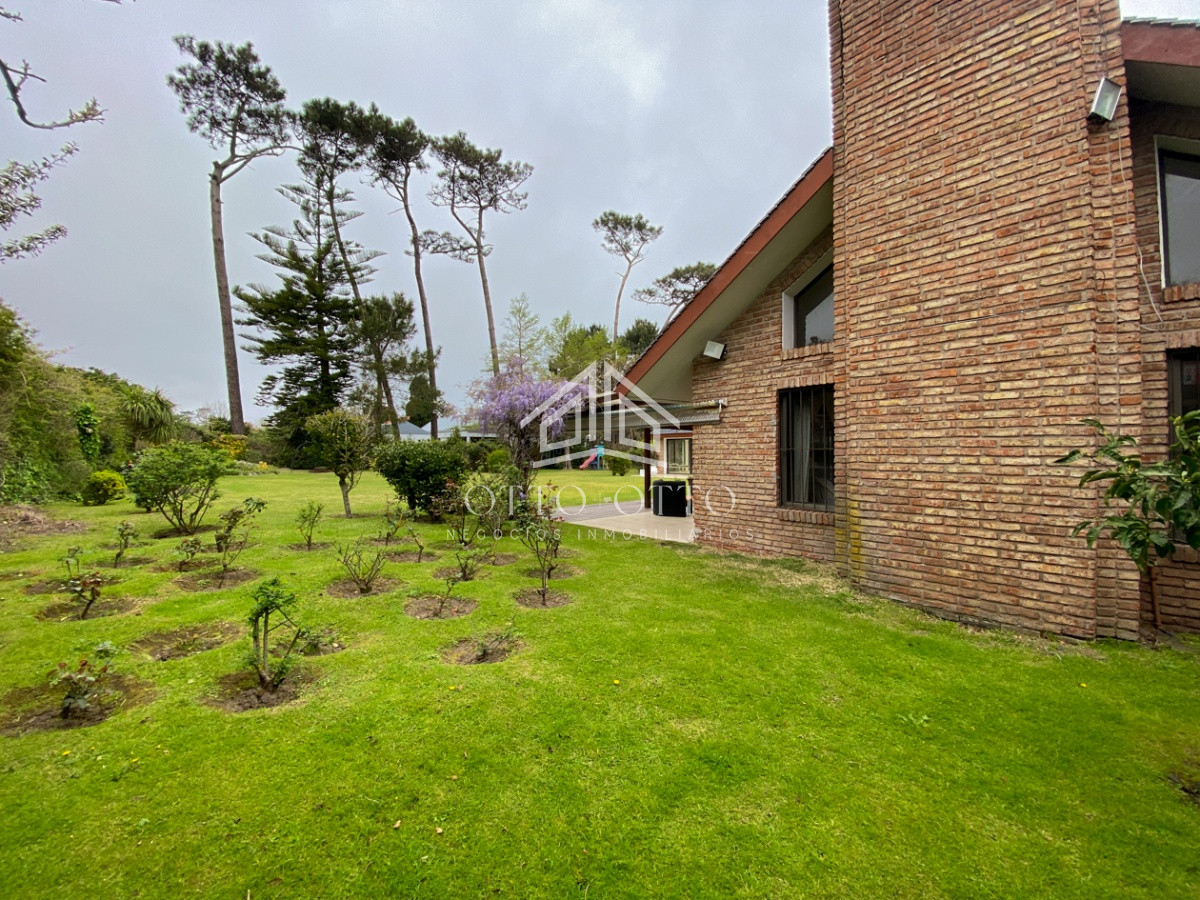 Casa ID.4446 - Mansion en venta INCREIBLE PRECIO, Punta del Este