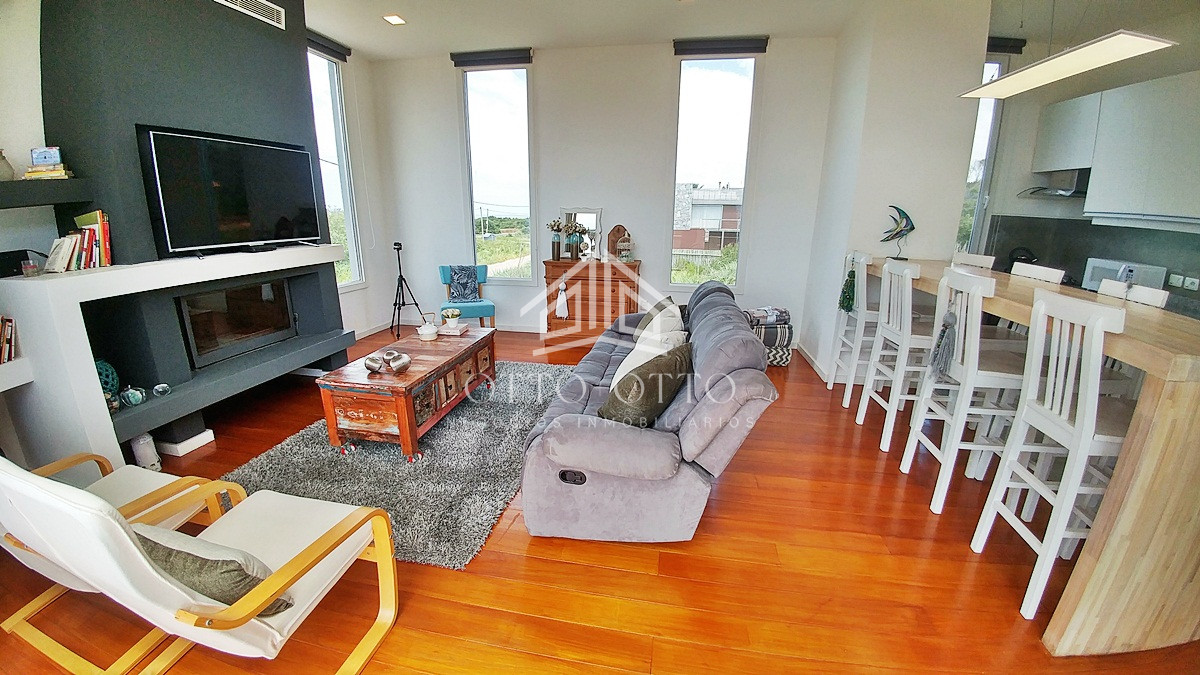 Casa ID.4059 - Casa en venta Santa Monica 3 dormitorios
