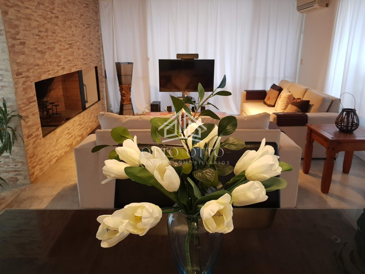 Casa ID.840 - Casa en venta Playa Brava 3 dormitorios Punta del Este