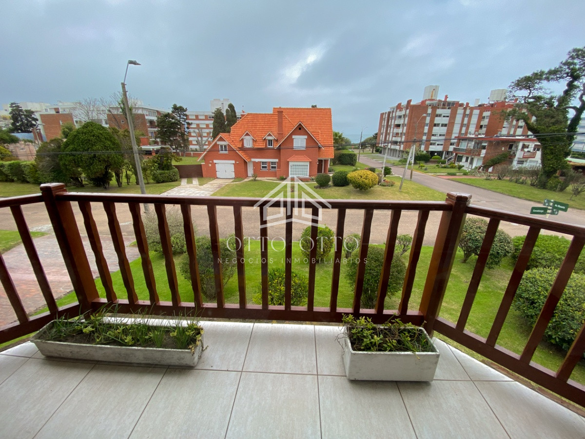 Casa ID.4446 - Mansion en venta INCREIBLE PRECIO, Punta del Este