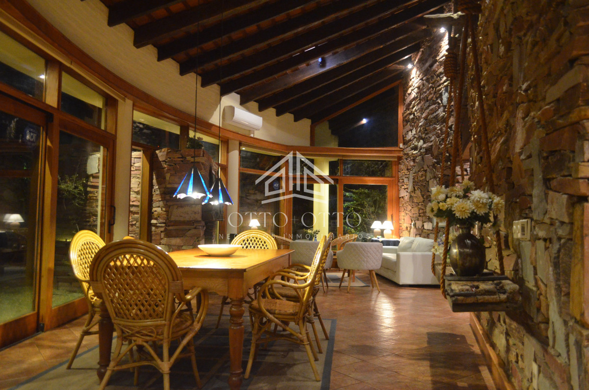 Casa ID.1543 - Venta casa cuatro dormitorios Maldonado Portezuelo gran terreno parrillero