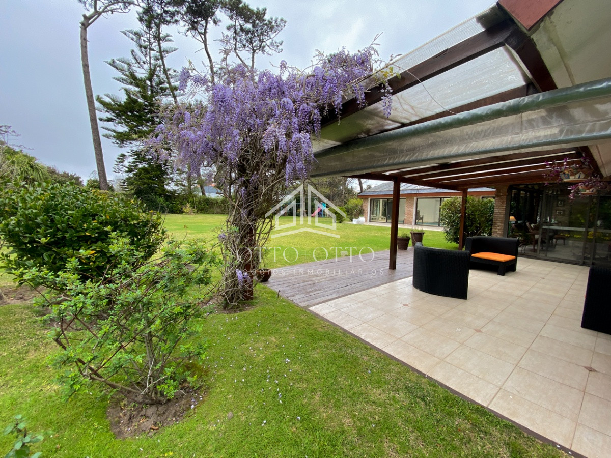 Casa ID.4446 - Mansion en venta INCREIBLE PRECIO, Punta del Este