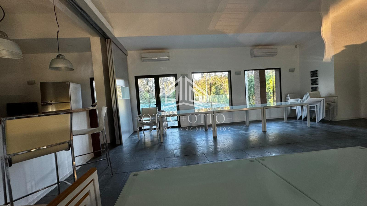 Casa ID.28525 - Venta casa dos dormitorios Punta del este Pinares parrillero