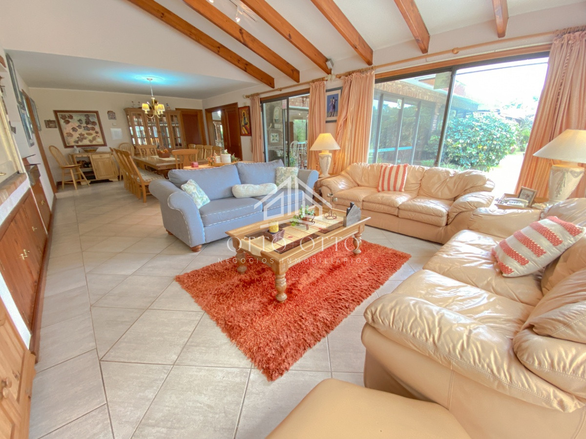 Casa ID.4446 - Mansion en venta INCREIBLE PRECIO, Punta del Este