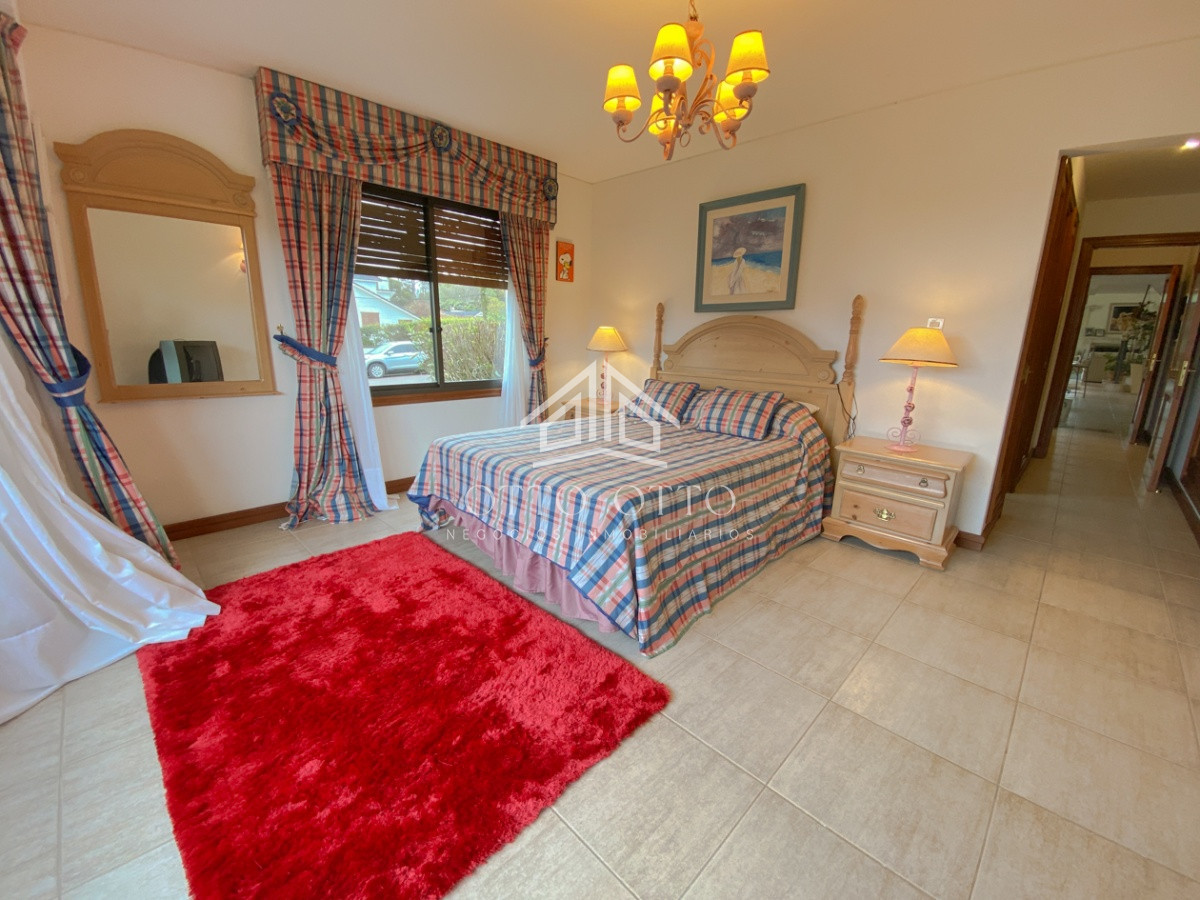 Casa ID.4446 - Mansion en venta INCREIBLE PRECIO, Punta del Este