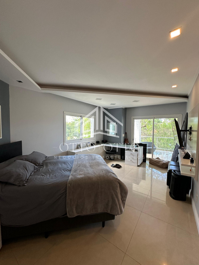 Casa ID.28489 - Hermosa Mansion en El Golf, Punta del Este