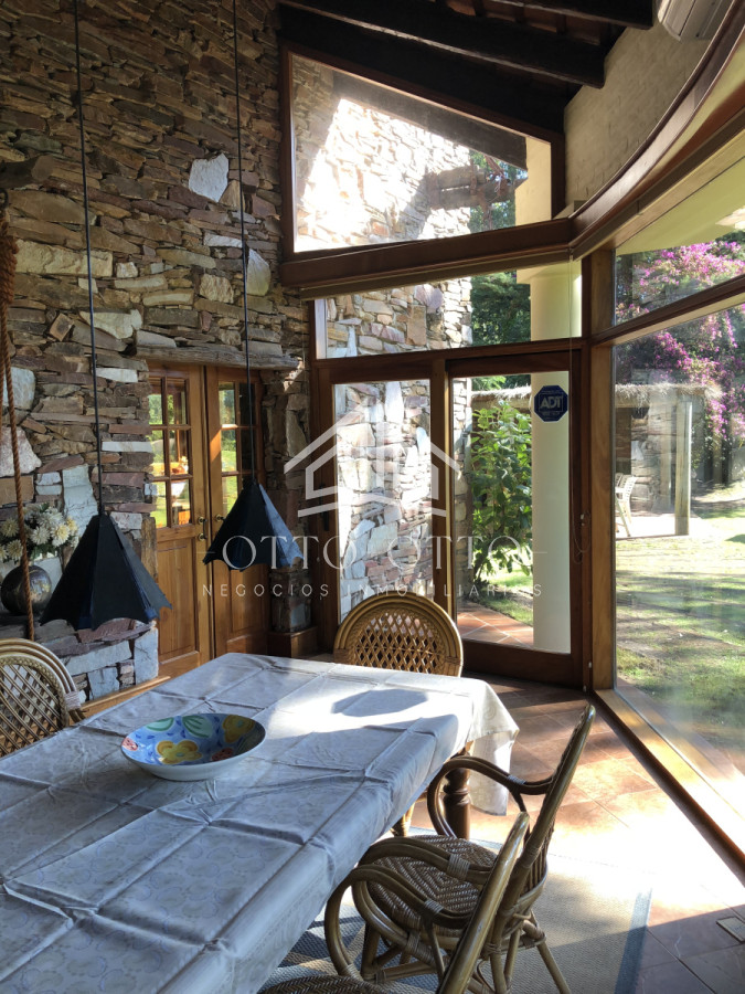 Casa ID.1543 - Venta casa cuatro dormitorios Maldonado Portezuelo gran terreno parrillero
