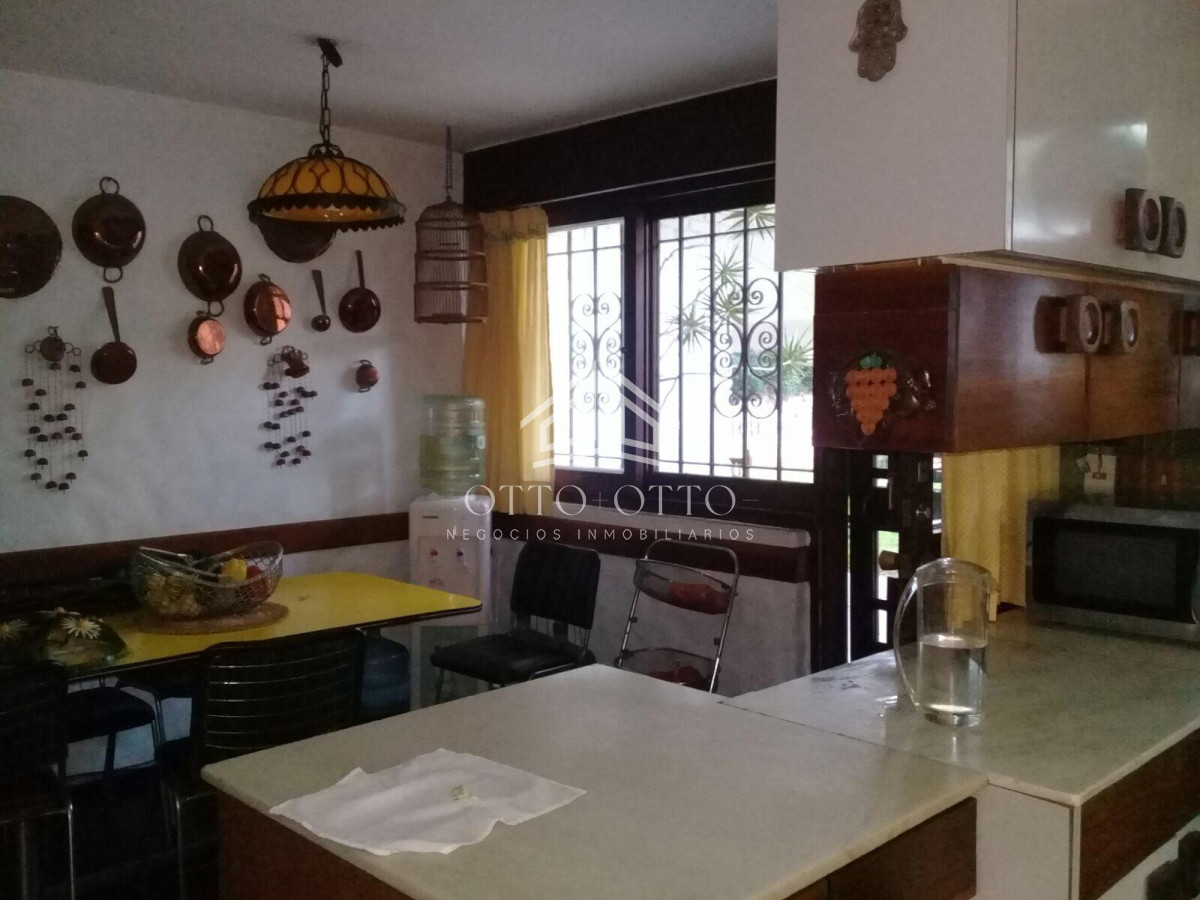 Casa ID.25848 - IMPONENTE CASA EN MANSA CON UBICACION PRIVILEGIADA