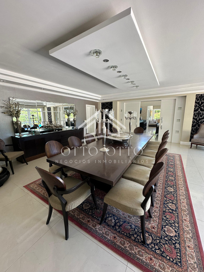 Casa ID.28489 - Hermosa Mansion en El Golf, Punta del Este