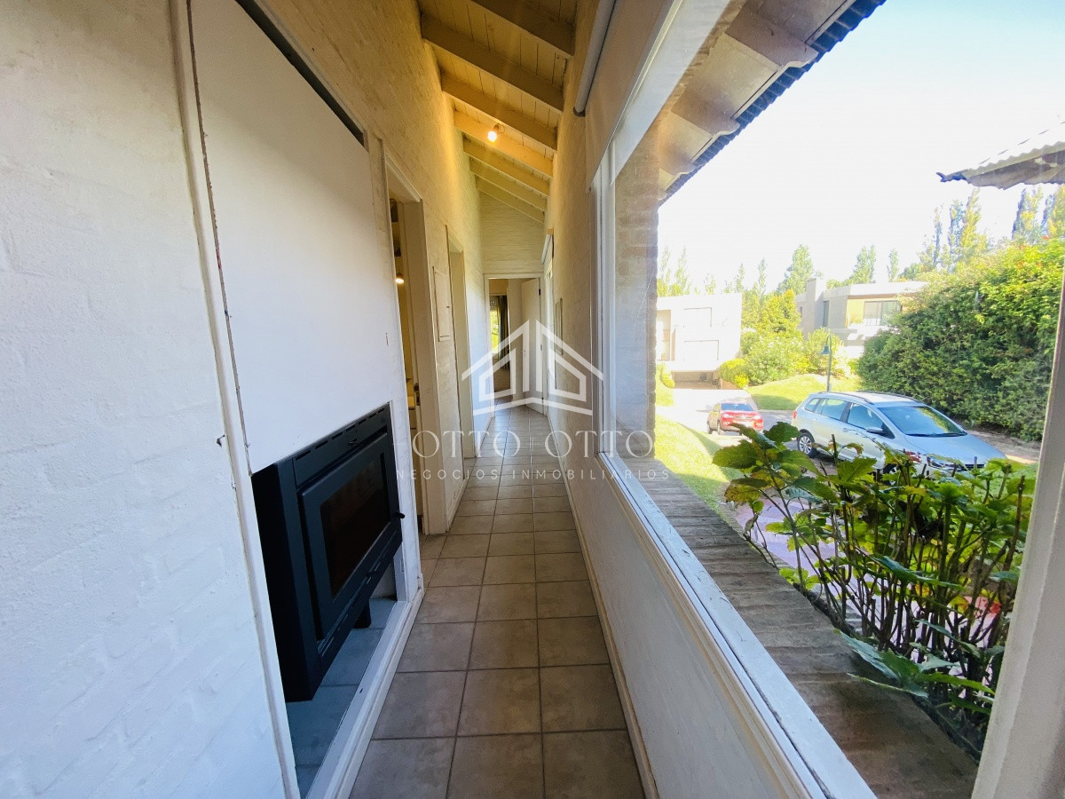 Casa ID.26776 - Venta casa cuatro dormitorios Punta del este barrio Arbolada parrillero y gran terreno
