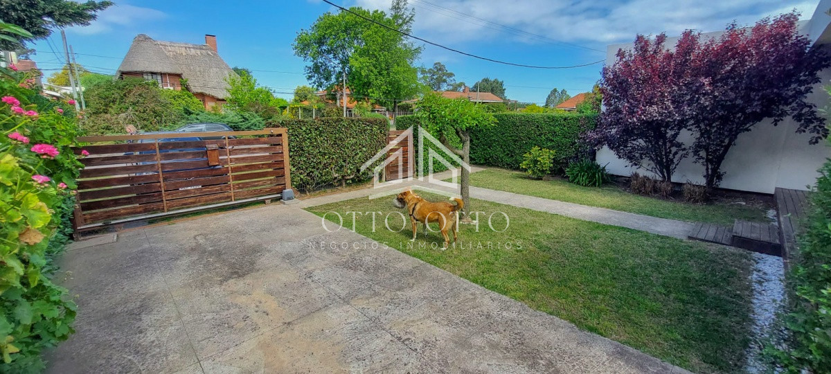 Casa ID.4964 - Casa en venta Altos De Pinares 3 dormitorios
