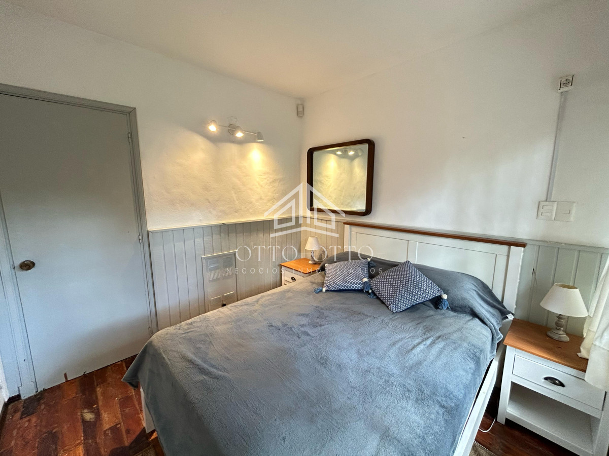 Casa ID.28732 - Venta casa siete dormitorios Punta del Este playa Mansa parrillero y piscina