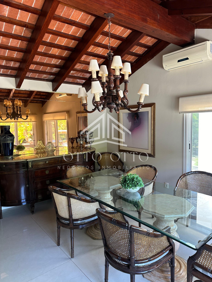 Casa ID.28489 - Hermosa Mansion en El Golf, Punta del Este